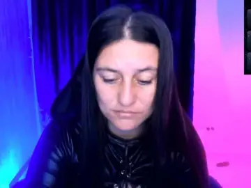 Saskyaajohnson  live sex cam
