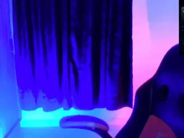 Saskyaajohnson  live sex cam