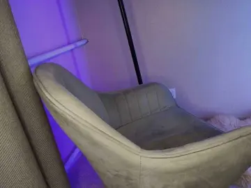 Lauramarti  live sex cam