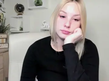 AngelaLux  live sex cam