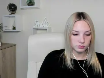 AngelaLux  live sex cam