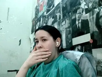 BernettaJuback  live sex cam