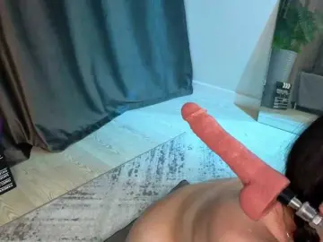 BirdOfDebauChery  live sex cam
