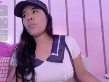 CoralVega  live sex cam