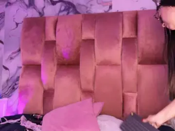 SWEET-BONNIE  live sex cam