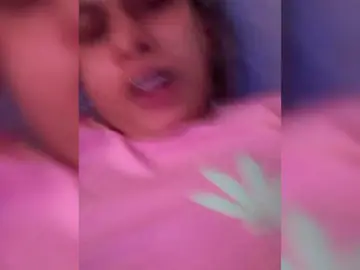 SexyCherri  live sex cam