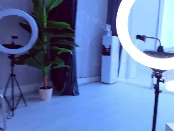 SpoilM3Mor3  live sex cam