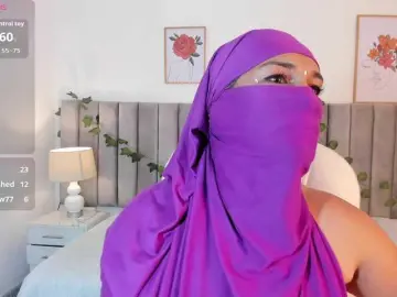 Alyshhaa  live sex cam