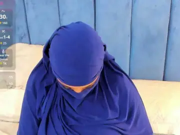 Alyshhaa  live sex cam