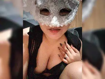 AsianMhiendy  live sex cam