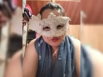 AsianMhiendy  live sex cam