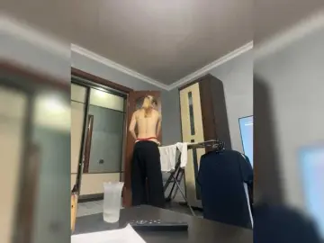 Atiik  live sex cam