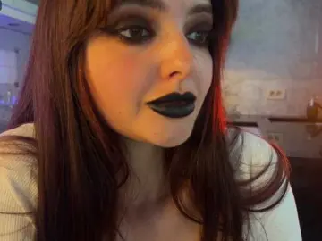 Crystalnova  live sex cam