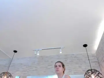 DorothyVegga  live sex cam