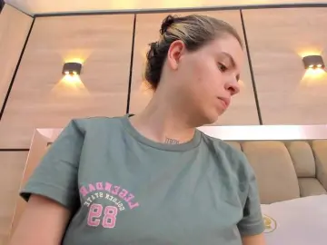 DorothyVegga  live sex cam