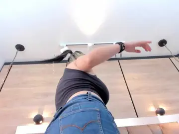 DorothyVegga  live sex cam