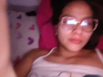 SilviKlam  live sex cam