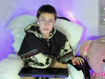 Novabluee  live sex cam