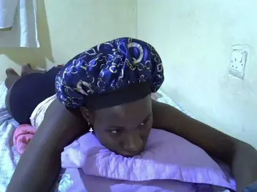 Sexxy-maya1  live sex cam