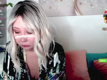 Sweet-ari  live sex cam