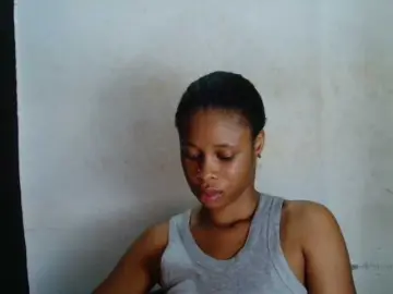 Creamyjuice  live sex cam