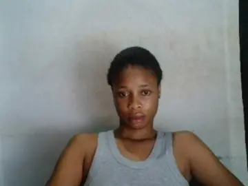 Creamyjuice  live sex cam