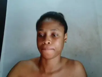 Creamyjuice  live sex cam