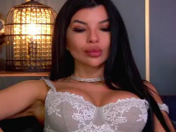 EleniaDevons  live sex cam