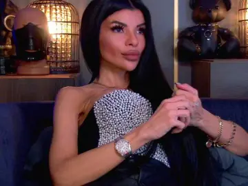 EleniaDevons  live sex cam