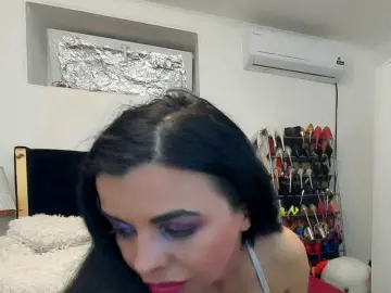 JuliaHayes90  live sex cam