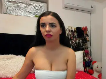 JuliaHayes90  live sex cam