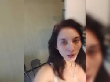 Milashka28012001  live sex cam