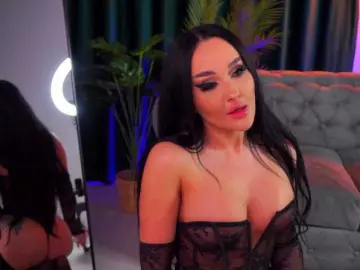 XandraRaven  live sex cam