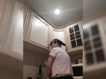 Zlykaa  live sex cam