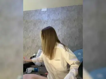 Alisshes  live sex cam