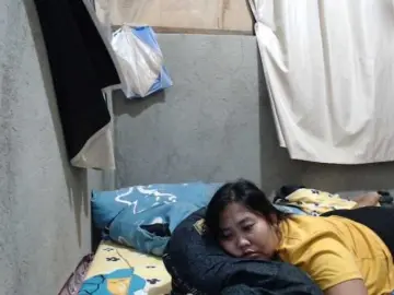 Kate302  live sex cam