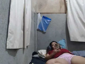 Kate302  live sex cam
