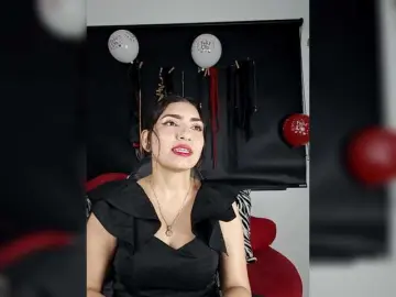 CaroLunahot  live sex cam