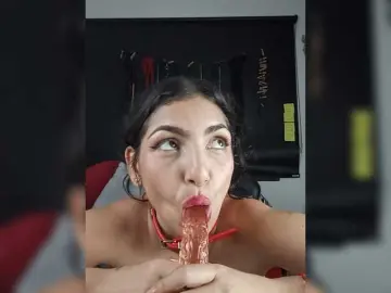 CaroLunahot  live sex cam