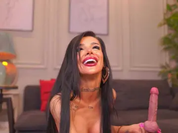 ChicaOra  live sex cam