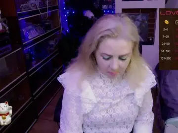 Delicecatmyau  live sex cam