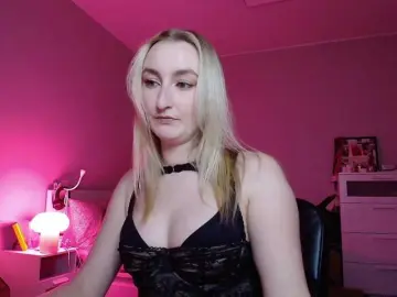 HazyLuna  live sex cam