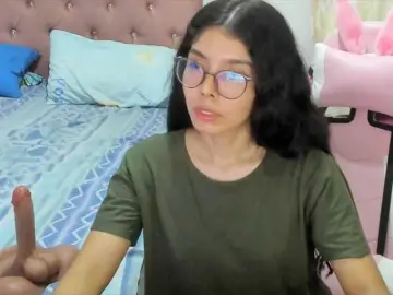 Milley777  live sex cam