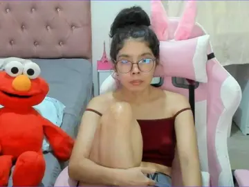 Milley777  live sex cam