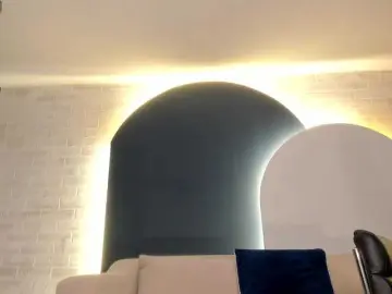 SunnyRiversX  live sex cam