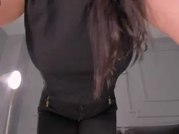 SunnyRiversX  live sex cam