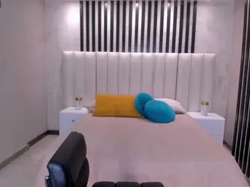 SunnyRiversX  live sex cam