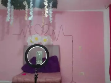 Angelescute17  live sex cam