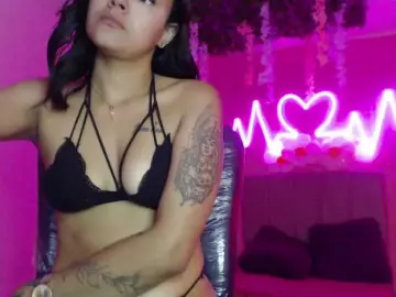 Angelescute17  live sex cam