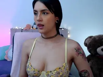 Itsvalentine  live sex cam